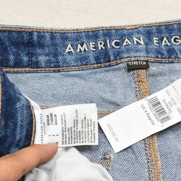 NEW American Eagle Women's Mom Jeans Highest Rise Cotton Blend Blue Size 4 / 27W - Picture 8 of 8